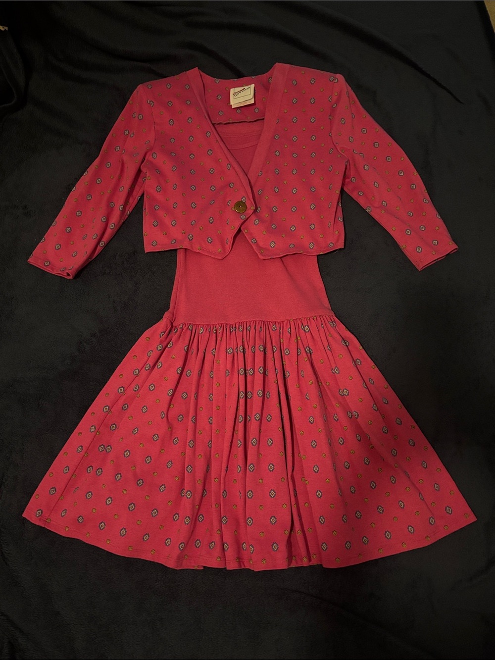 Juniors Vintage 80’s Pink Patterned Casual Dress with Matching Cropped Jacket
